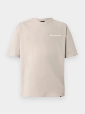 T-shirt z nadrukiem Don't Waste Culture