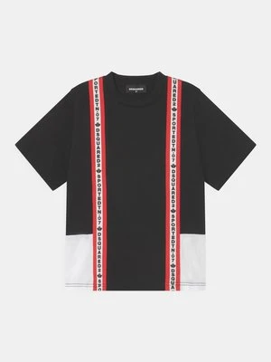 T-shirt z nadrukiem Dsquared2