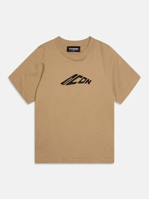 T-shirt z nadrukiem Dsquared2