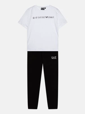 T-shirt z nadrukiem EA7 Emporio Armani