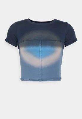 T-shirt z nadrukiem ECKHAUS LATTA