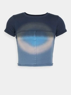 T-shirt z nadrukiem ECKHAUS LATTA