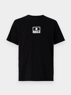 T-shirt z nadrukiem Edwin