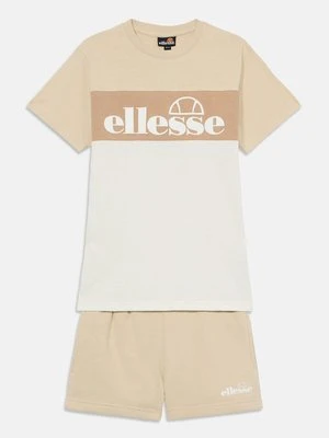 T-shirt z nadrukiem Ellesse