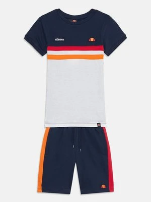 T-shirt z nadrukiem Ellesse