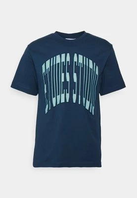T-shirt z nadrukiem Études