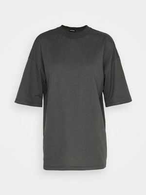 T-shirt z nadrukiem Even&Odd