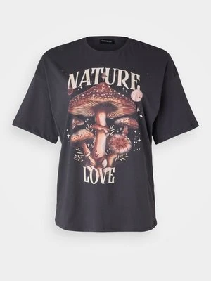T-shirt z nadrukiem Even&Odd Curvy