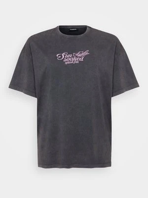 T-shirt z nadrukiem Even&Odd Curvy