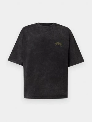 T-shirt z nadrukiem FAVELA