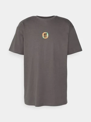 T-shirt z nadrukiem Forgotten Faces