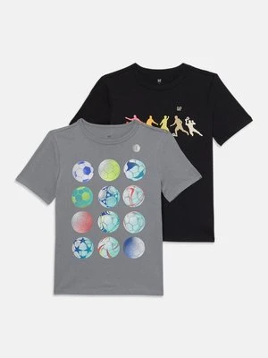 T-shirt z nadrukiem GAP