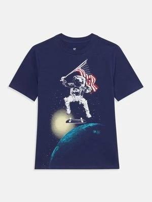 T-shirt z nadrukiem GAP