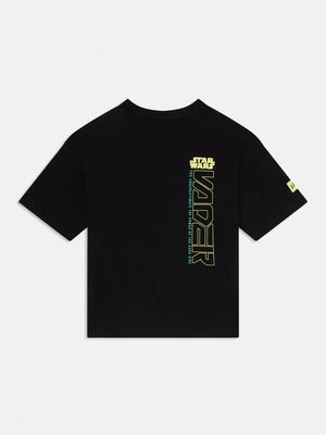 T-shirt z nadrukiem GAP