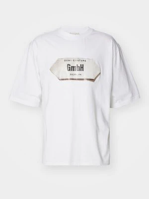 T-shirt z nadrukiem GmbH
