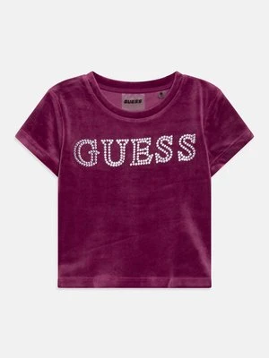 T-shirt z nadrukiem Guess