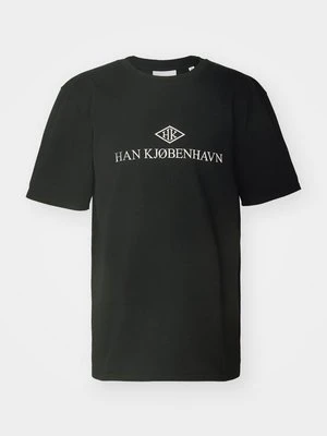 T-shirt z nadrukiem Han Kjøbenhavn