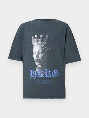 T-shirt z nadrukiem Han Kjøbenhavn