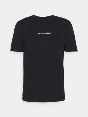 T-shirt z nadrukiem Han Kjøbenhavn