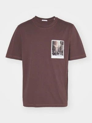 T-shirt z nadrukiem Helmut Lang