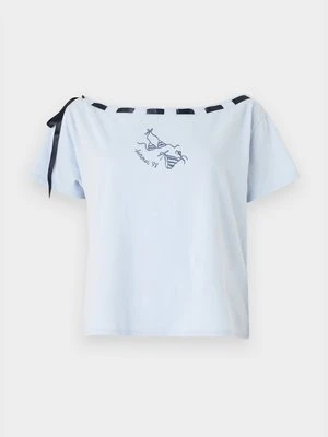T-shirt z nadrukiem Hollister Co.