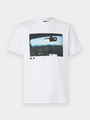 T-shirt z nadrukiem HUF
