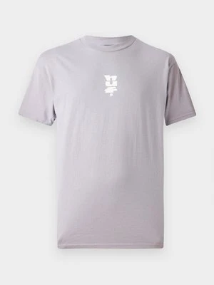 T-shirt z nadrukiem HUF