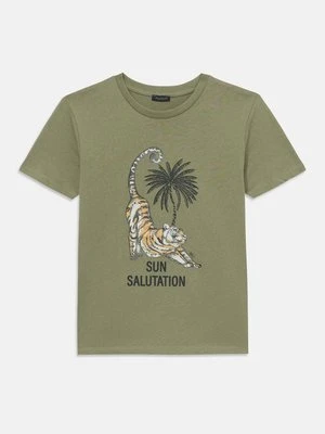 T-shirt z nadrukiem IKKS