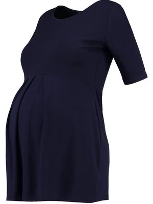 T-shirt z nadrukiem Isabella Oliver