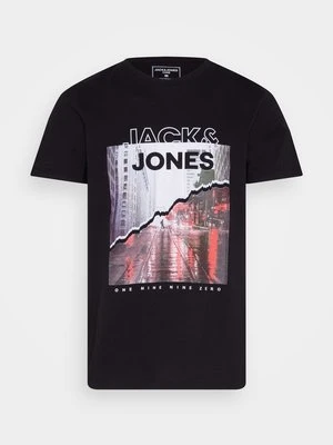 T-shirt z nadrukiem jack & jones