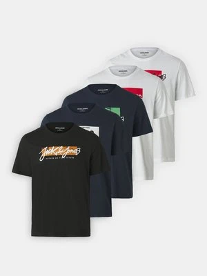 T-shirt z nadrukiem jack & jones