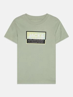 T-shirt z nadrukiem Jack & Jones Junior