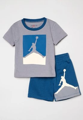 T-shirt z nadrukiem Jordan