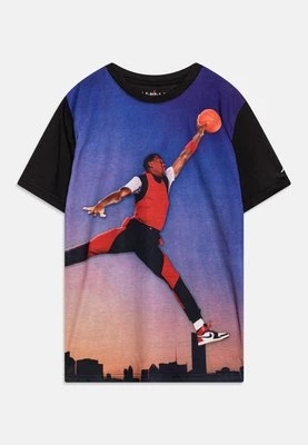 T-shirt z nadrukiem Jordan