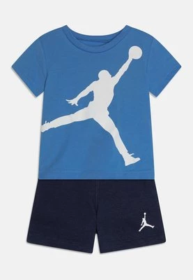 T-shirt z nadrukiem Jordan