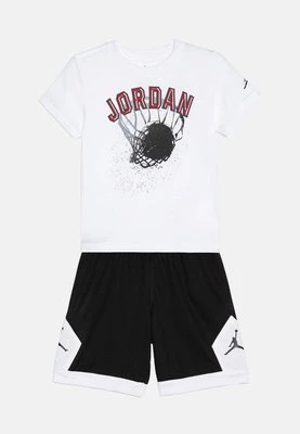 T-shirt z nadrukiem Jordan