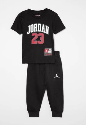 T-shirt z nadrukiem Jordan