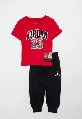 T-shirt z nadrukiem Jordan