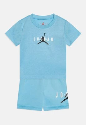 T-shirt z nadrukiem Jordan