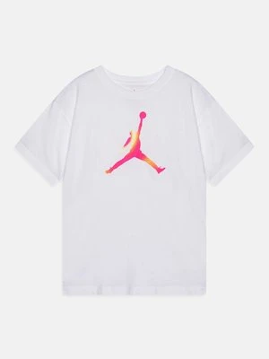 T-shirt z nadrukiem Jordan