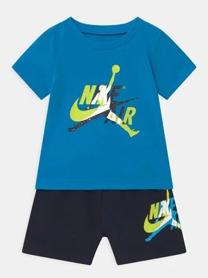 T-shirt z nadrukiem Jordan