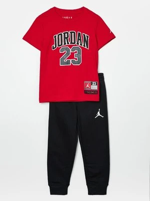 T-shirt z nadrukiem Jordan