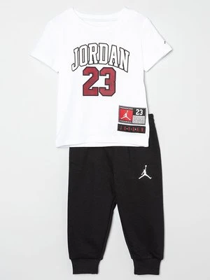 T-shirt z nadrukiem Jordan