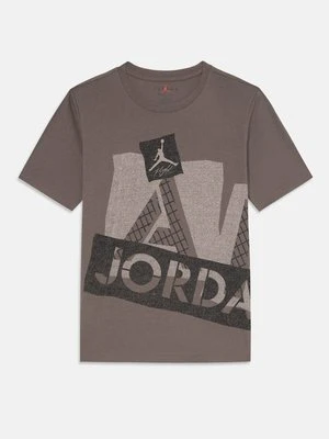 T-shirt z nadrukiem Jordan