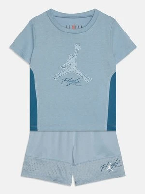 T-shirt z nadrukiem Jordan