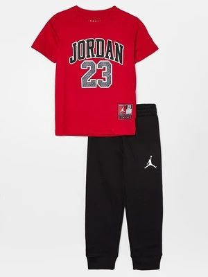 T-shirt z nadrukiem Jordan