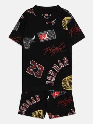 T-shirt z nadrukiem Jordan