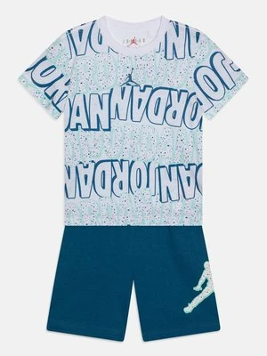 T-shirt z nadrukiem Jordan