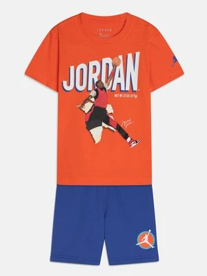 T-shirt z nadrukiem Jordan niebieski