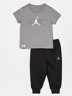 T-shirt z nadrukiem Jordan